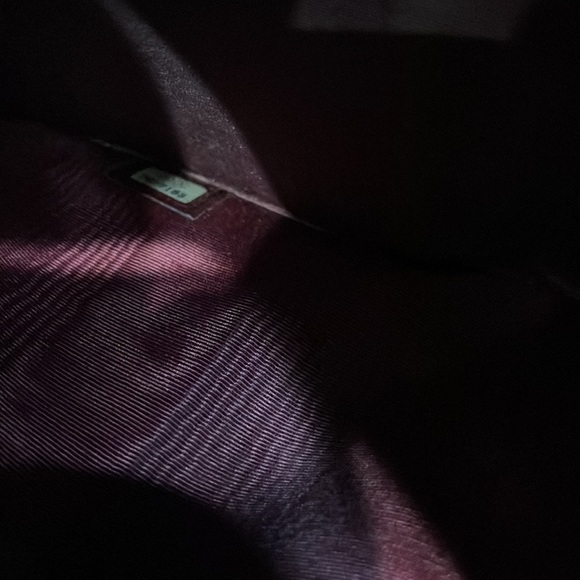 Chanel Raspberry Caviar long bifold wallet with front snap - Picture 14 of 15